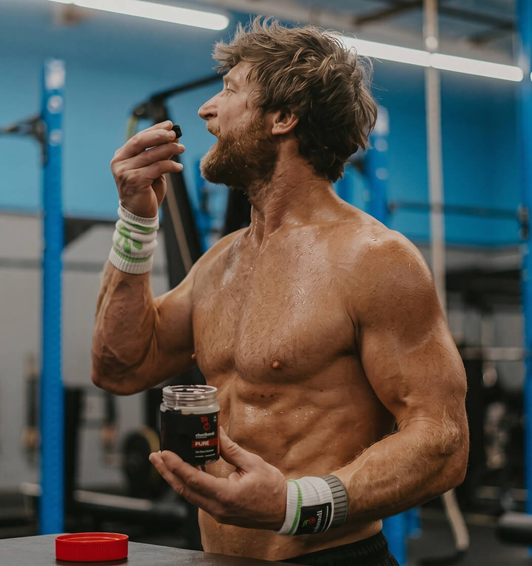 Athlete eating Cheribundi gummies